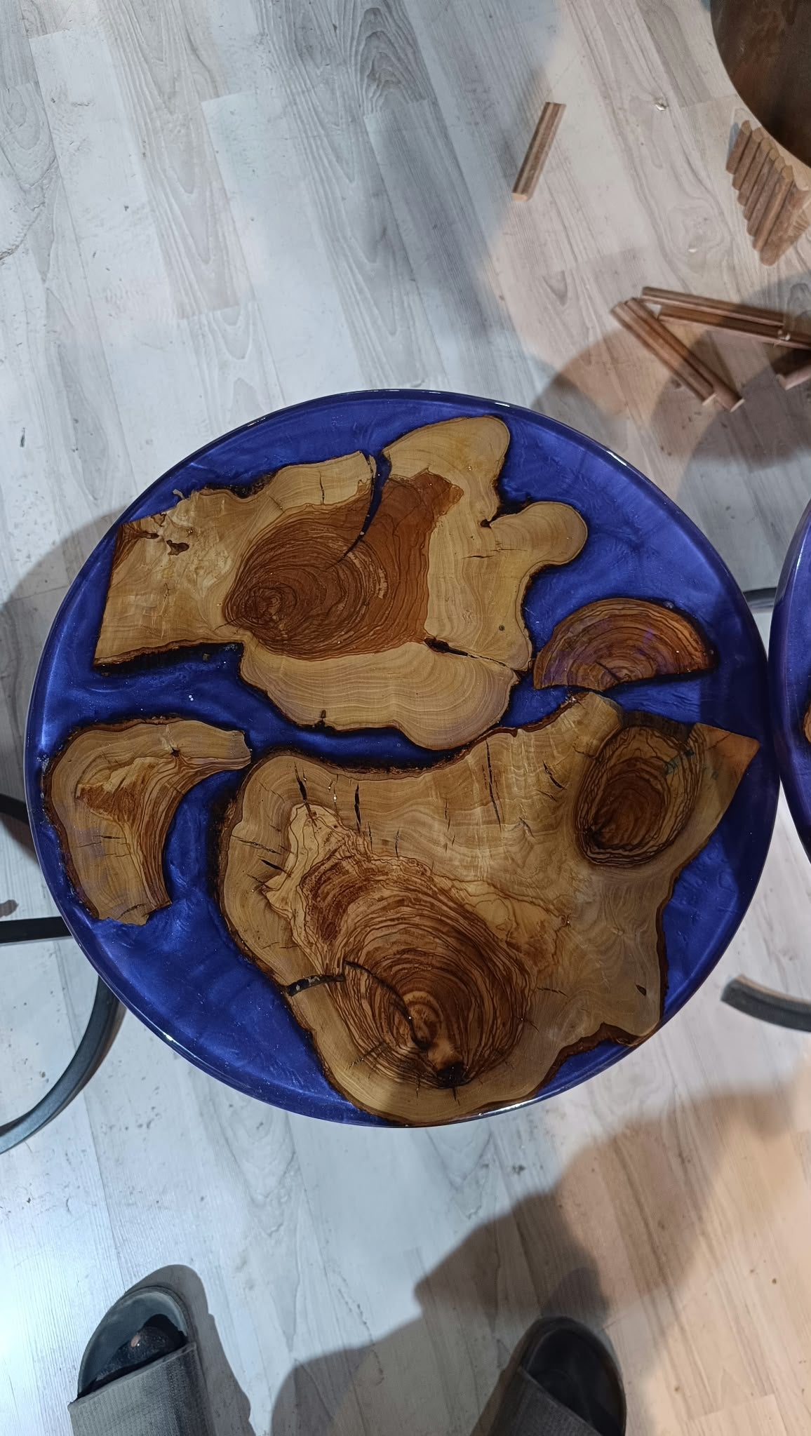 Mavi Epoksi Ahşap Z Sehpa Seti | Kütük Dilimli 3'lü C Sehpa