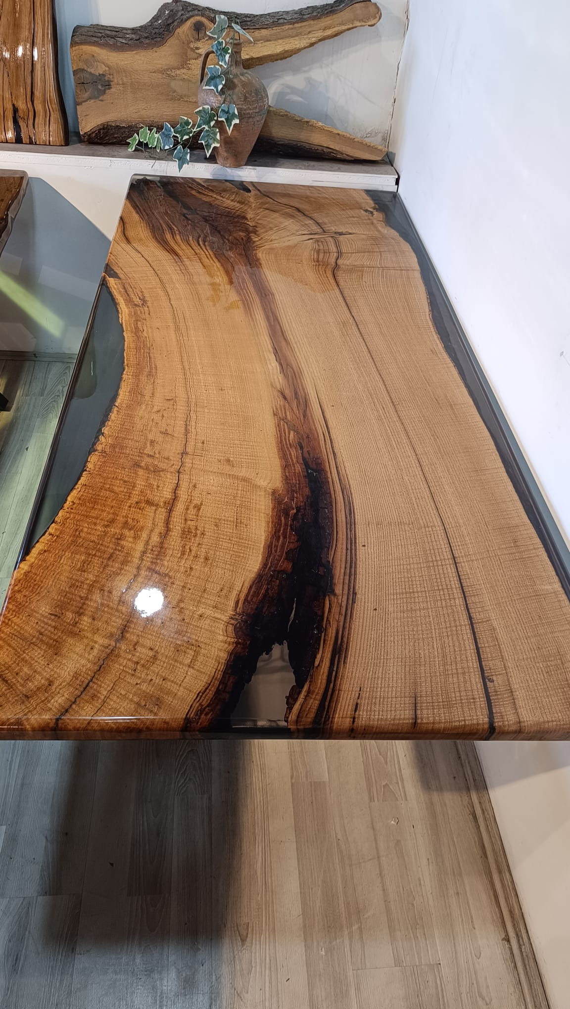 Özel Tasarım şeffaf Epoxy Doğal Ahşap Yemek Masası